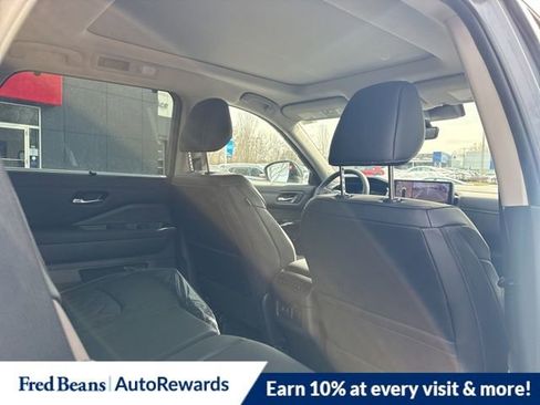 New 2026 Nissan Pathfinder Platinum w/ Cargo Package image 15