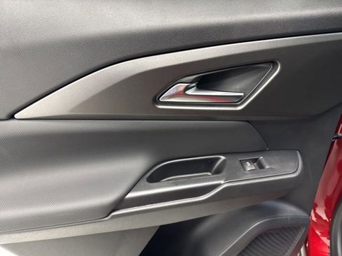 New 2026 Chevrolet Equinox EV LT image 24