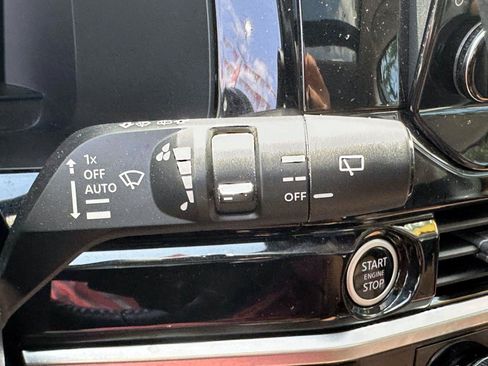 Certified 2022 Nissan Pathfinder Platinum w/ Cargo Package AWD/4WD image 39