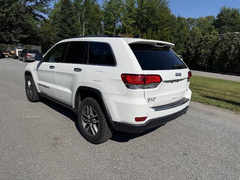 Used 2022 Jeep Grand Cherokee Limited w/ Tech Group AWD/4WD image 10