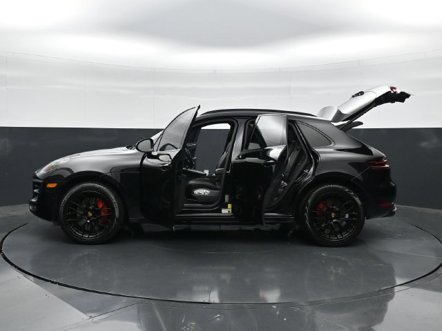 Used 2018 Porsche Macan GTS AWD/4WD image 56