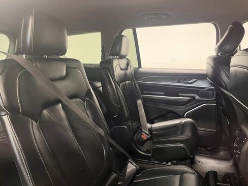 Used 2021 Jeep Grand Cherokee L Limited image 13