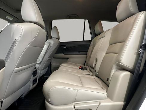 Used 2018 Honda Pilot EX-L image 19