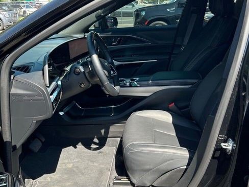 Certified 2024 Cadillac Lyriq Luxury AWD/4WD image 2
