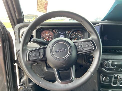 Used 2024 Jeep Wrangler Unlimited Sport AWD/4WD image 34