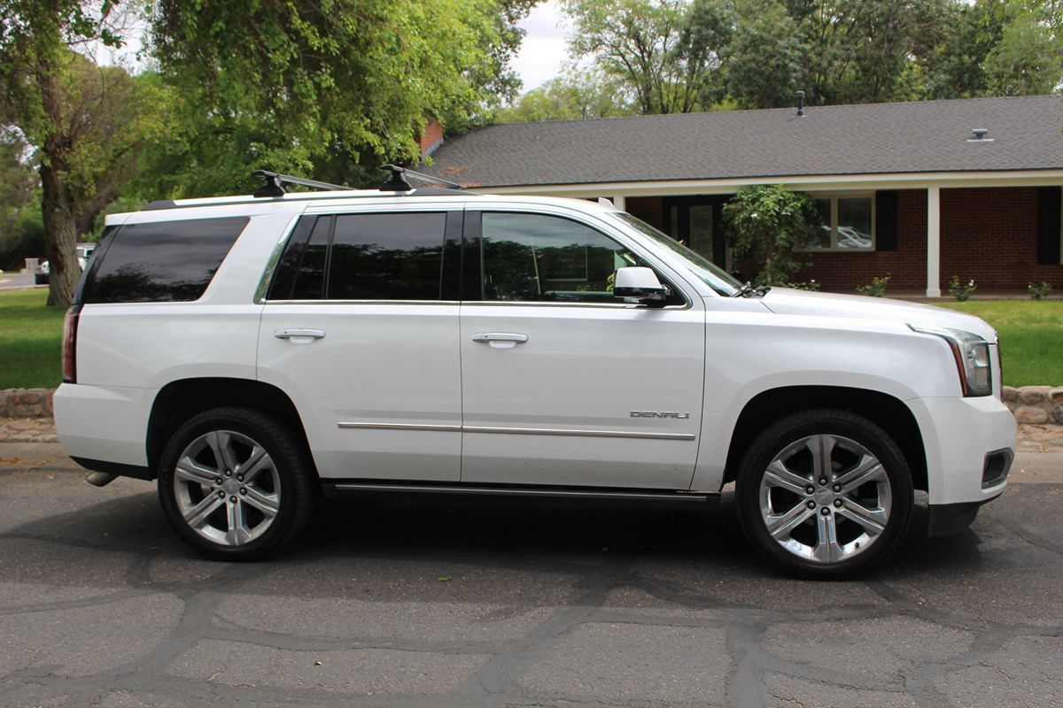 Used 2017 GMC Yukon Denali w/ Open Road Package AWD/4WD image 3