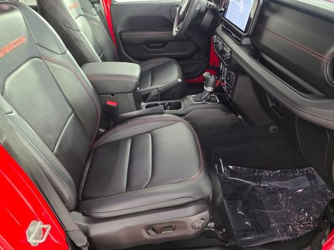 Used 2024 Jeep Wrangler Unlimited Rubicon AWD/4WD image 30