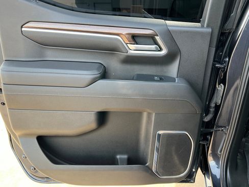 Certified 2022 Chevrolet Silverado 1500 RST w/ Convenience Package II image 19