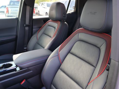 Used 2025 Chevrolet Equinox RS w/ Convenience Package III FWD image 18