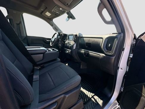 Used 2020 Chevrolet Silverado 1500 Custom w/ Custom Value Package image 26