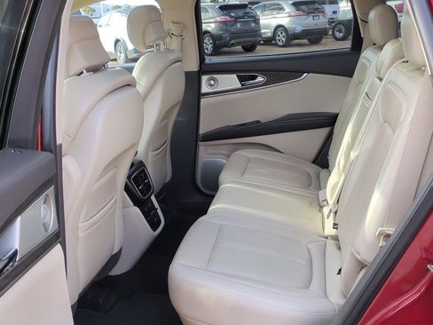 Used 2019 Lincoln Nautilus Reserve w/ Ultimate Package image 28