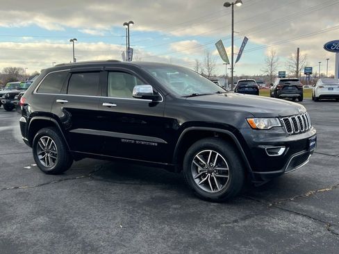 Used 2021 Jeep Grand Cherokee Limited w/ Trailer Tow Group IV image 6