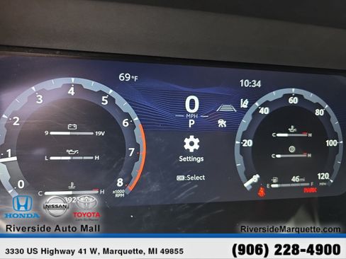 Used 2024 Toyota Tacoma TRD Off-Road AWD/4WD image 16