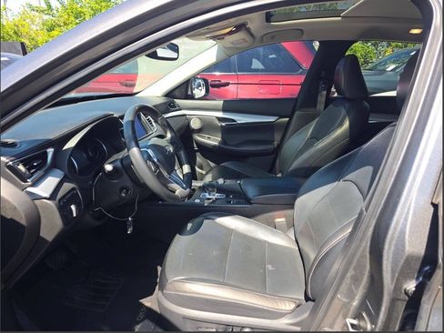 Used 2019 INFINITI QX50 Essential w/ Premium Heat Package FWD image 5