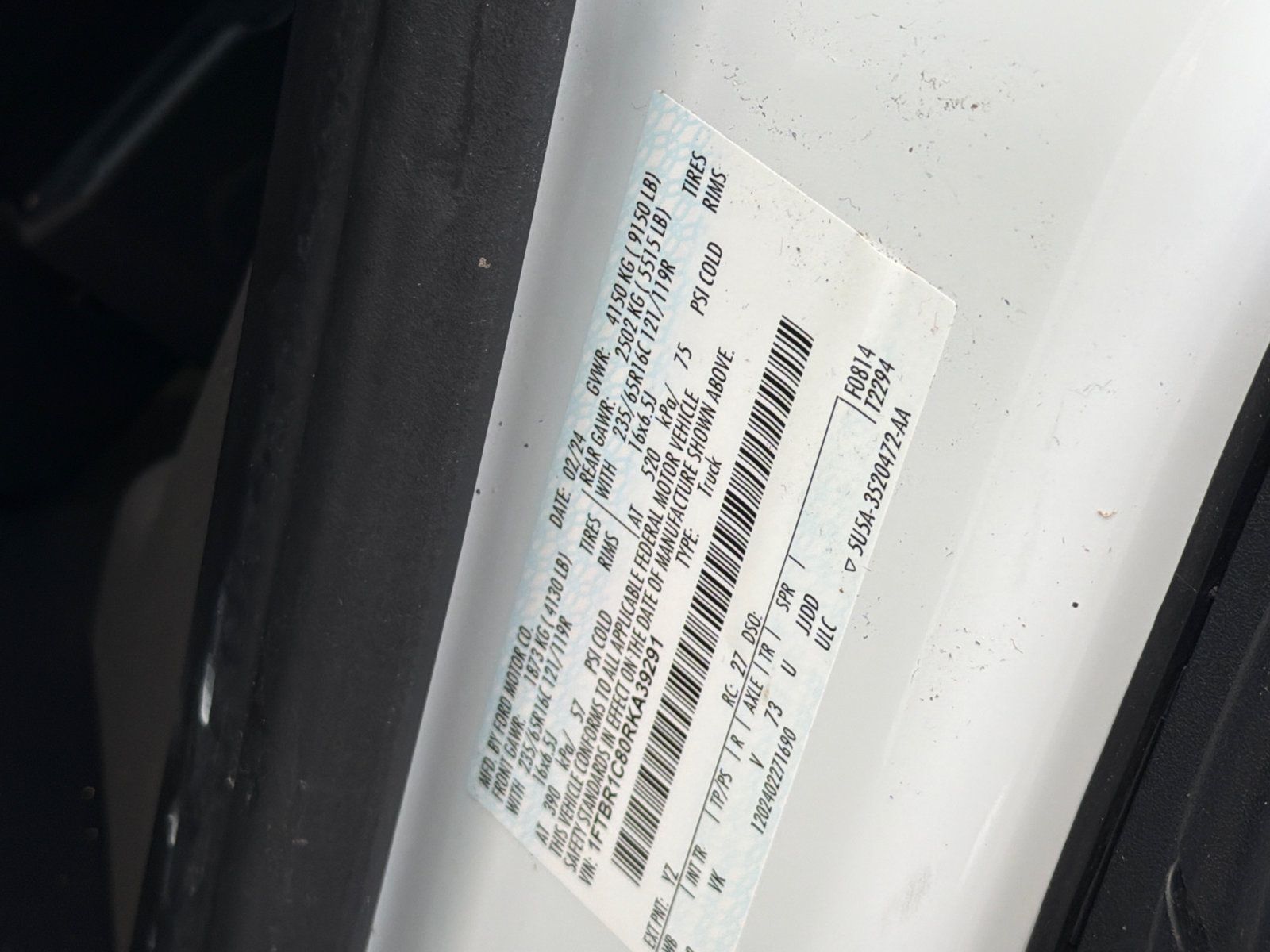 Used 2024 Ford Transit 250 148 Medium Roof RWD image 17