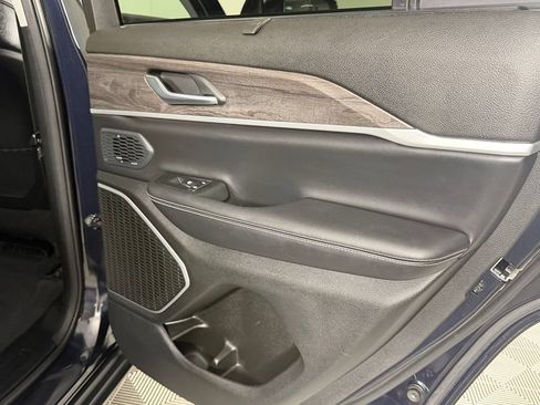 Used 2024 Jeep Grand Cherokee Limited 4xe w/ Luxury Tech Group II AWD/4WD image 31