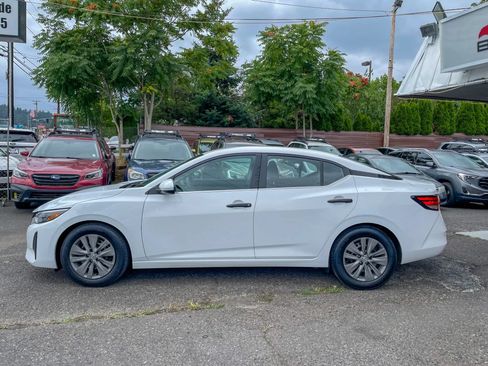 Used 2024 Nissan Sentra S FWD image 8