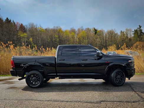 Certified 2025 RAM 2500 Limited AWD/4WD image 2