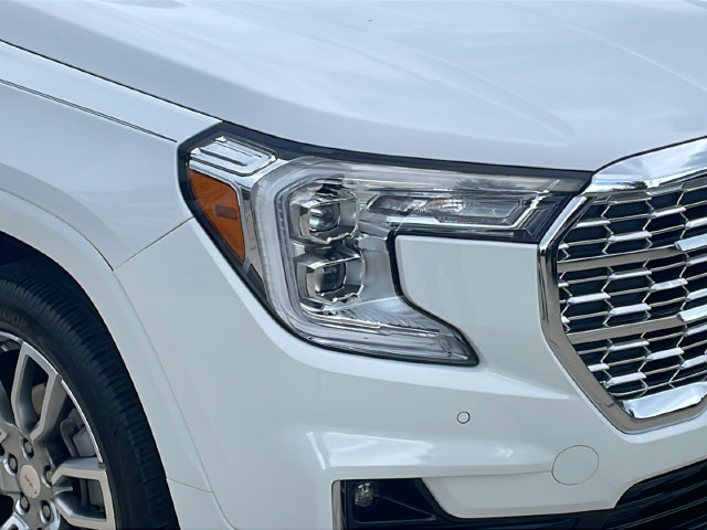 Used 2023 GMC Terrain Denali AWD/4WD image 33