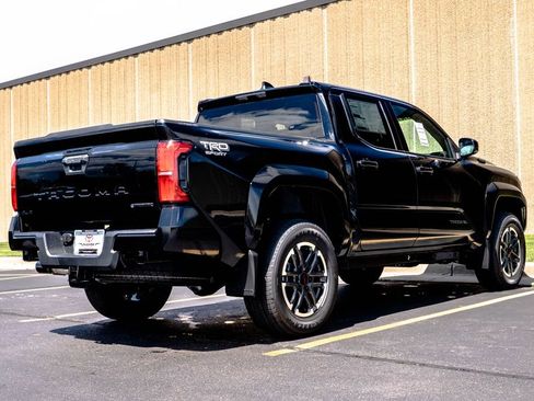 New 2026 Toyota Tacoma TRD Sport AWD/4WD image 9