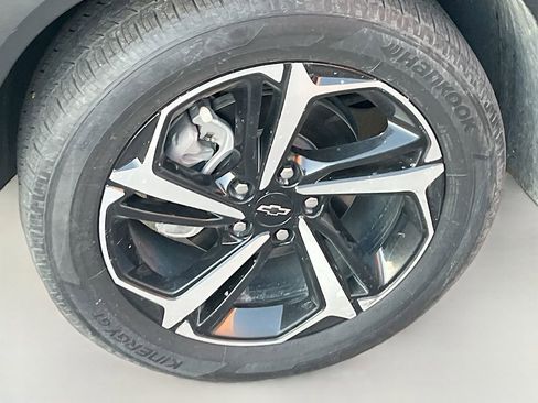 Used 2023 Chevrolet TrailBlazer RS w/ Sun and Liftgate Package FWD image 29
