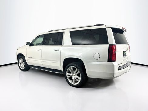 Used 2017 Chevrolet Suburban Premier AWD/4WD image 5