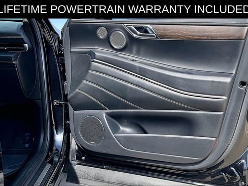 Used 2022 Genesis GV80 2.5T w/ Advanced Package 03 image 24