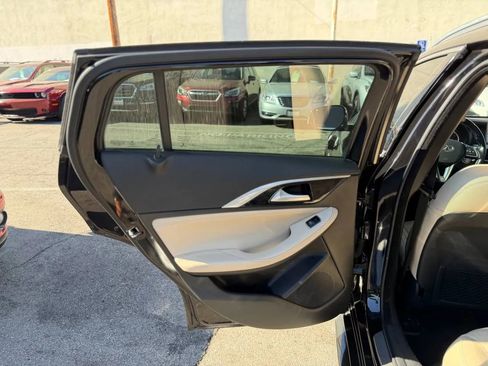 Used 2018 INFINITI QX30 Premium w/ Navigation Package image 27