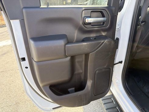 Used 2024 GMC Sierra 2500 Pro w/ Convenience Package image 15