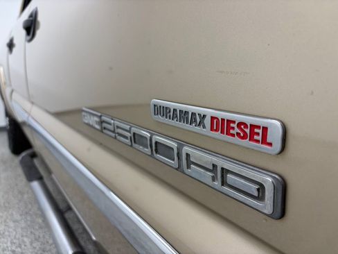 Used 2004 GMC Sierra 2500 SLT w/ Heavy-Duty Power Package AWD/4WD image 50