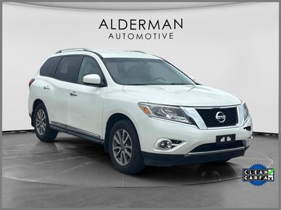 Used 2016 Nissan Pathfinder SL w/ SL Tech Package