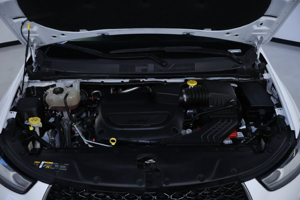 Used 2023 Chrysler Pacifica Touring-L FWD image 34