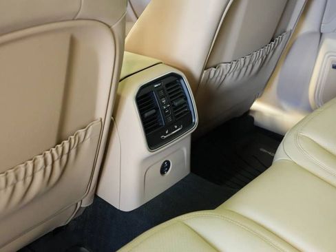 New 2026 Porsche Macan image 26