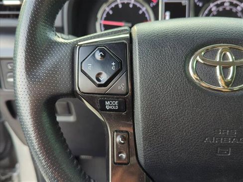 Used 2021 Toyota 4Runner Venture w/ Moonroof Package AWD/4WD image 13