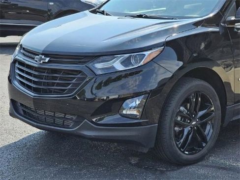 Used 2021 Chevrolet Equinox LT image 9