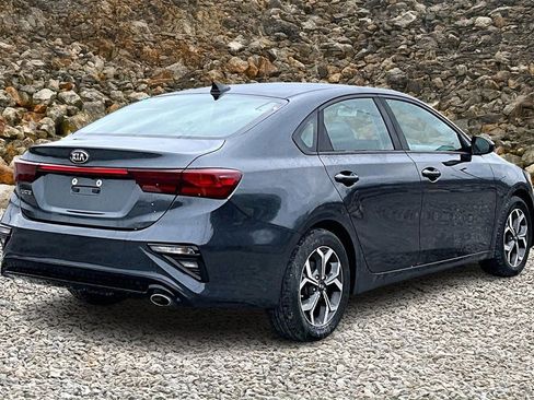 Used 2020 Kia Forte LXS image 2