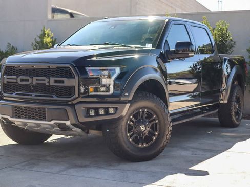 Used 2018 Ford F150 Raptor w/ Equipment Group 802A Luxury AWD/4WD image 1
