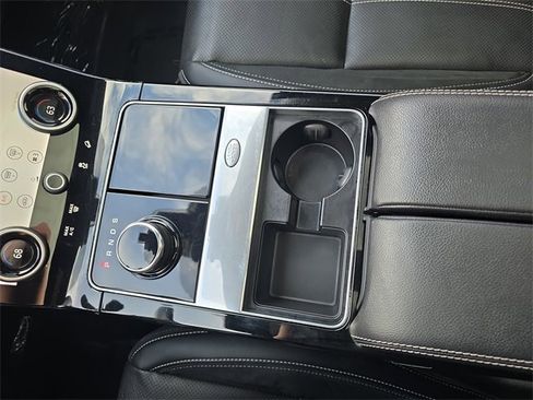 Certified 2020 Land Rover Range Rover Velar R-Dynamic S image 28