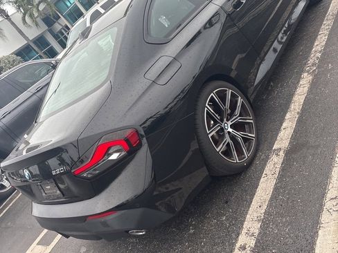 Used 2023 BMW 230i Coupe w/ Premium Package image 8