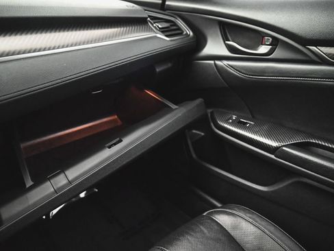 Used 2019 Honda Civic Sport Touring image 16