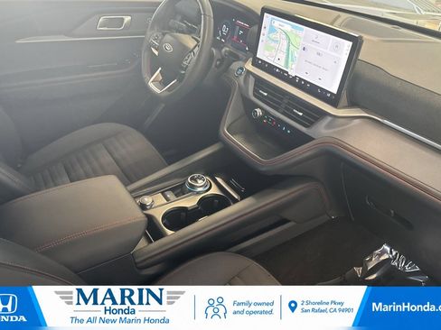 Used 2025 Ford Explorer ST-Line AWD/4WD image 21