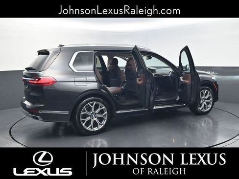 Used 2020 BMW X7 xDrive40i w/ Cold Weather Package image 31