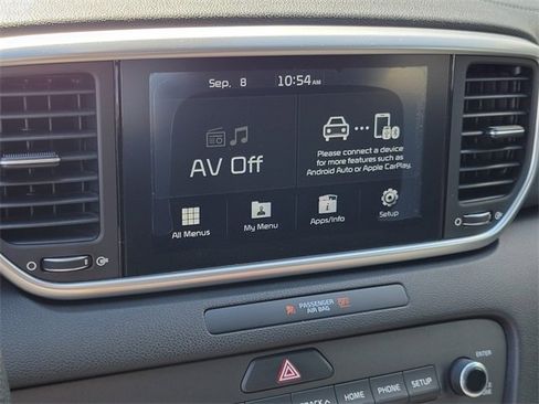 Used 2020 Kia Sportage LX image 21
