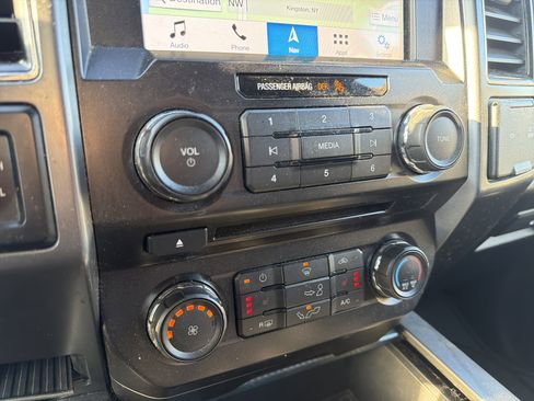 Used 2018 Ford F150 XLT w/ Equipment Group 302A Luxury image 22