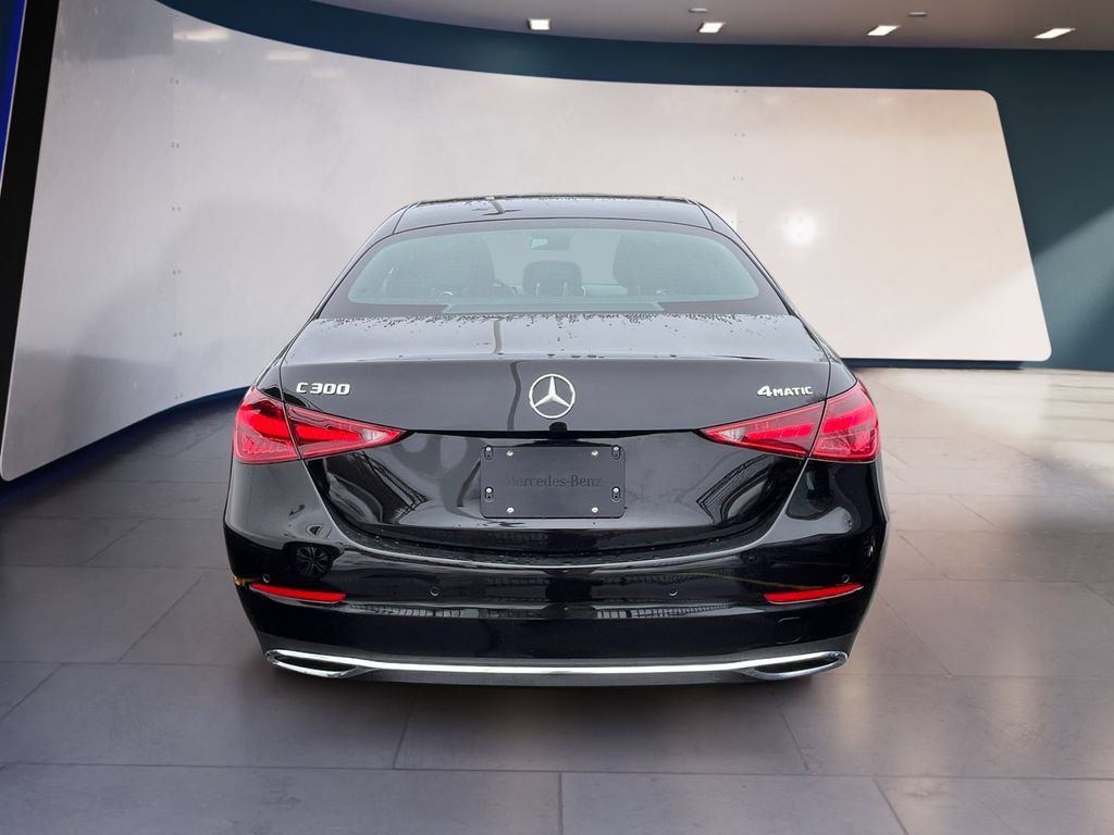 Used 2025 Mercedes-Benz C 300 4MATIC Sedan image 4
