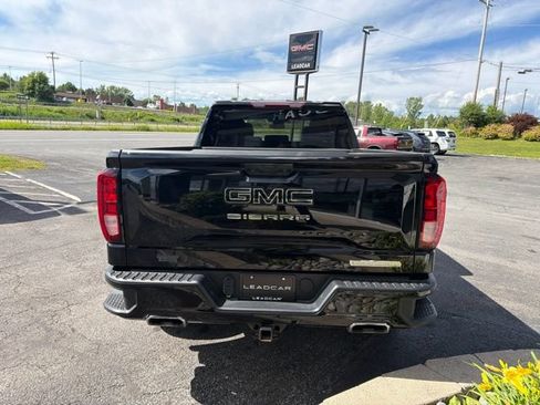 Used 2023 GMC Sierra 1500 Elevation w/ X31 Off-Road Package AWD/4WD image 4
