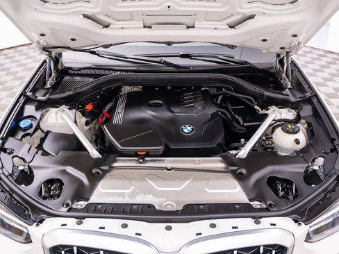 Certified 2025 BMW X4 xDrive30i AWD/4WD image 35
