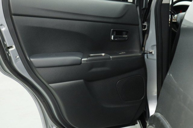 Used 2023 Mitsubishi Outlander Sport SE AWD/4WD image 30