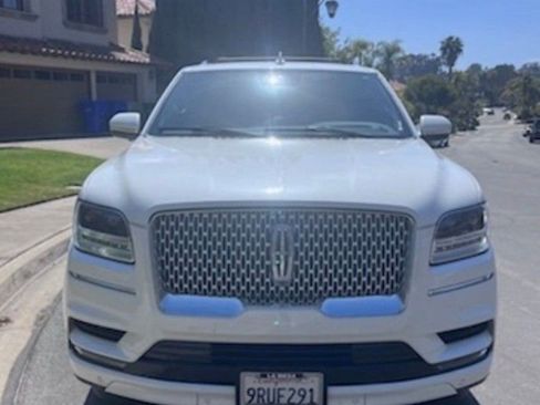 Used 2020 Lincoln Navigator Reserve w/ Equipment Group 208A Reserve AWD/4WD image 1