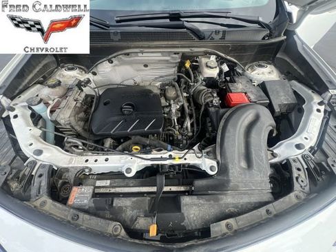 Used 2024 Buick Encore GX Sport Touring w/ Comfort Package image 29